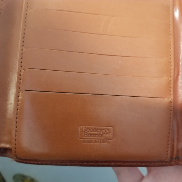 (SOLD!)Dooney & Bourke Vintage, AWL, Matching Crossbody Purse & Wallet Bundle - Picture 16 of 16